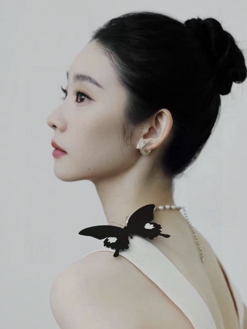 chr1st1an D10r earrings